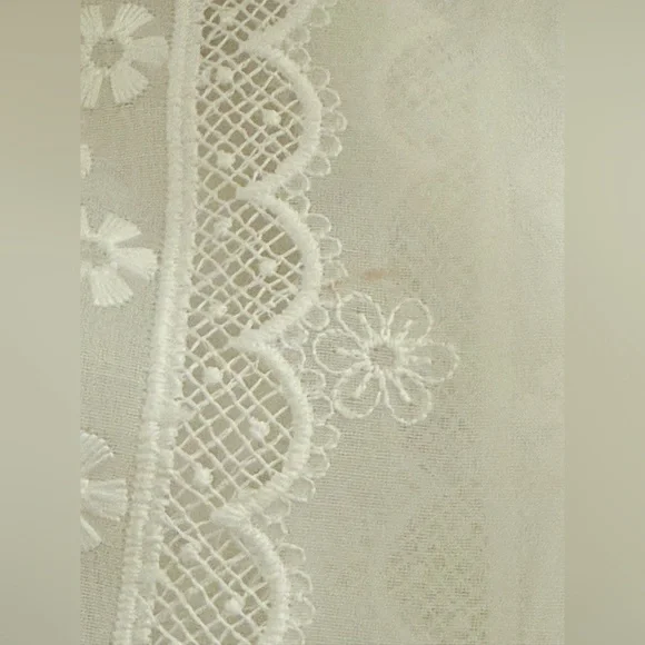 Sandro Shena Floral-Embroidered Crop Blouse in White Size 8 - Picture 10 of 10